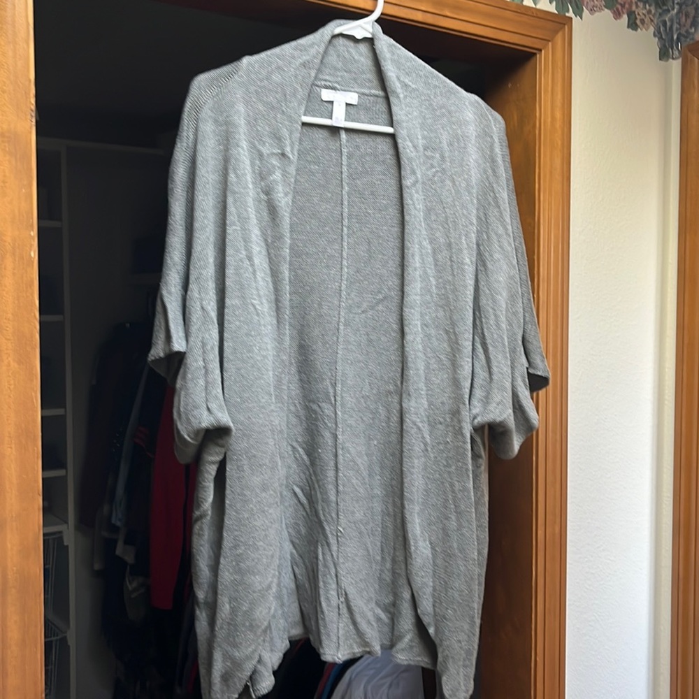 Leith gray sweater. Gently worn. Size medium.